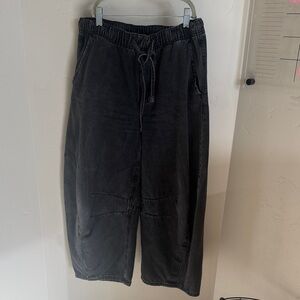 Old Navy High Waist Barrel Jeans